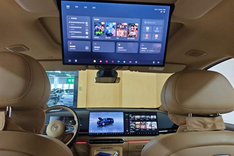 Used VOYAH Dream 2025 PHEV Four-Wheel Drive Prestige Kunpeng Edition Headliner