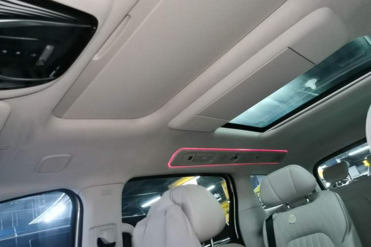 Used VOYAH Dream 2025 PHEV Four-Wheel-Drive Flagship Version – Qiankun Edition Headliner