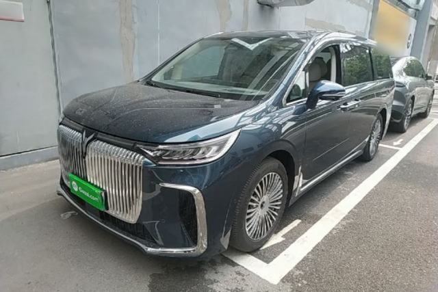Used VOYAH Dream 2025 PHEV Four-Wheel Drive Prestige Kunpeng Edition