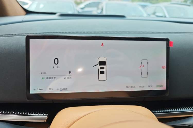 Used VOYAH Dream 2025 PHEV Four-Wheel-Drive Flagship Kunpeng Edition Instrument Cluster