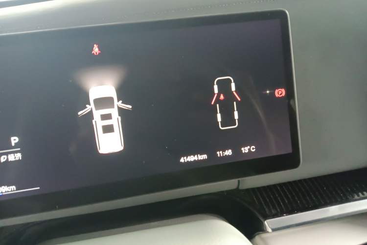 Used VOYAH Dream 2025 PHEV Four-Wheel-Drive Flagship Kunpeng Edition Instrument Cluster