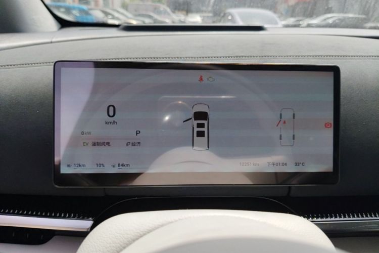 Used VOYAH Dream 2025 PHEV Four-Wheel-Drive Flagship Kunpeng Edition Instrument Cluster