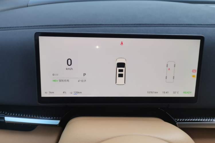Used VOYAH Dream 2025 PHEV Four-Wheel-Drive Flagship Kunpeng Edition Instrument Cluster