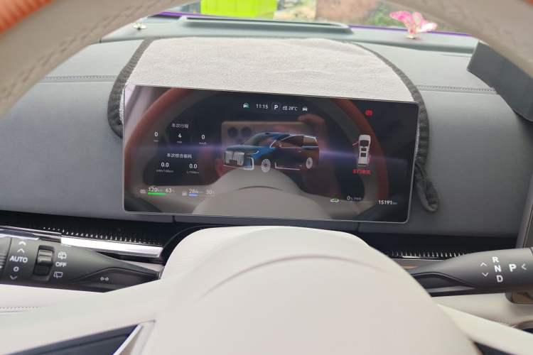 Used VOYAH Dream 2025 PHEV Four-Wheel-Drive Flagship Version – Qiankun Edition Instrument Cluster