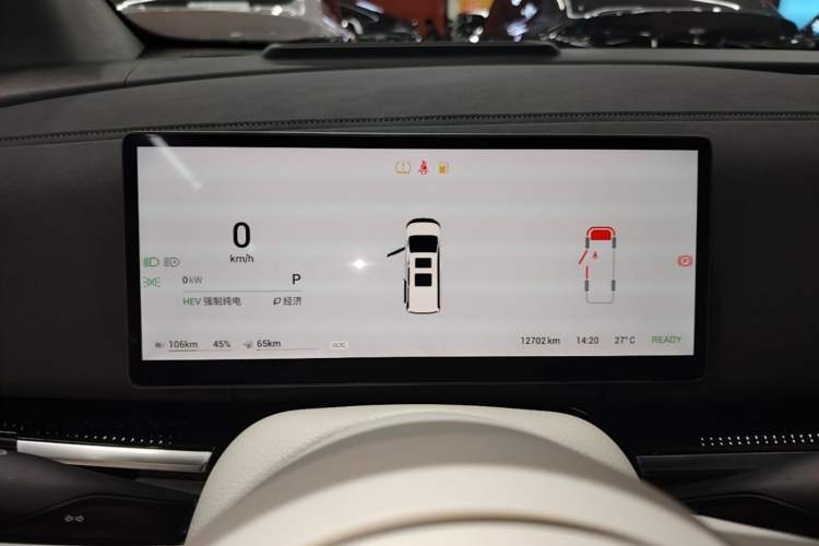 Used VOYAH Dream 2025 PHEV Four-Wheel-Drive Flagship Kunpeng Edition Instrument Cluster