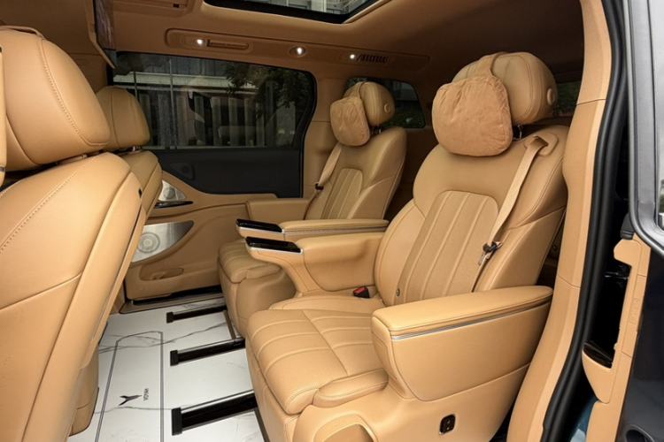Used VOYAH Dream 2025 PHEV Four-Wheel Drive Prestige Kunpeng Edition Interior 3