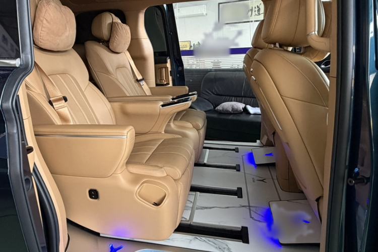 Used VOYAH Dream 2025 PHEV Four-Wheel Drive Prestige Kunpeng Edition Interior 7