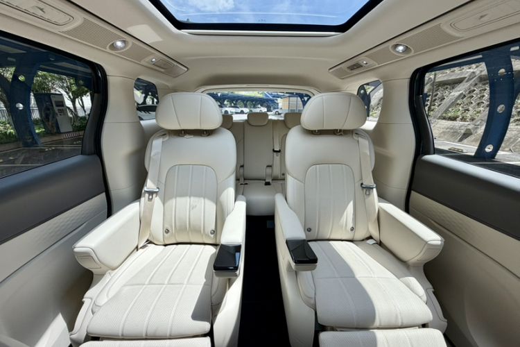 Used VOYAH Dream 2025 PHEV Four-Wheel Drive Excellence Kunpeng Edition Interior 8