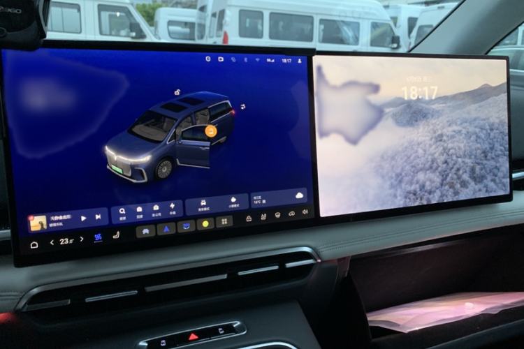 Used VOYAH Dream 2025 PHEV Four-Wheel Drive Prestige Kunpeng Edition Interior 8