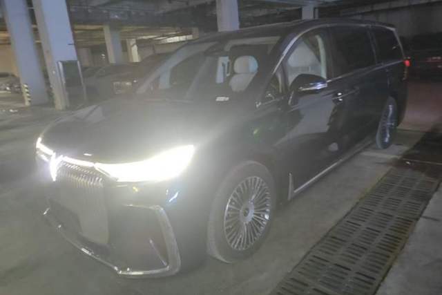 Used VOYAH Dream 2025 PHEV Four-Wheel-Drive Flagship Kunpeng Edition
