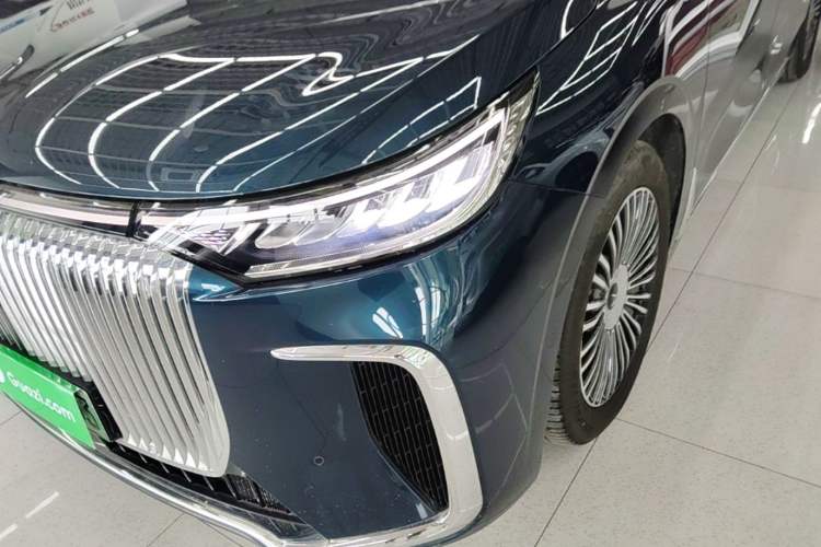 Used VOYAH Dream 2025 PHEV Four-Wheel-Drive Flagship Kunpeng Edition Left Front Headlight