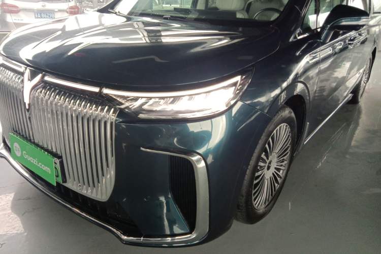 Used VOYAH Dream 2025 PHEV Four-Wheel-Drive Flagship Kunpeng Edition Left Front Headlight