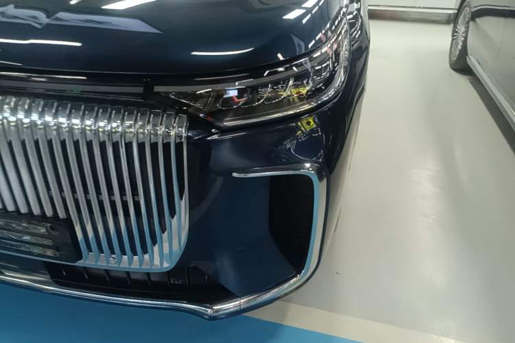 Used VOYAH Dream 2025 PHEV Four-Wheel-Drive Flagship Kunpeng Edition Left Front Headlight