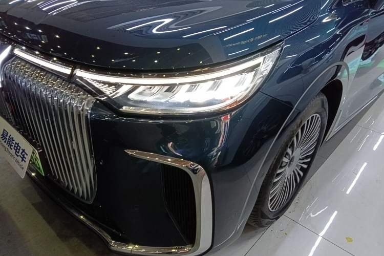 Used VOYAH Dream 2025 PHEV Four-Wheel-Drive Flagship Kunpeng Edition Left Front Headlight