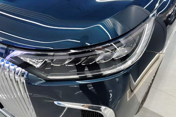 Used VOYAH Dream 2025 PHEV Four-Wheel-Drive Flagship Kunpeng Edition Left Front Headlight