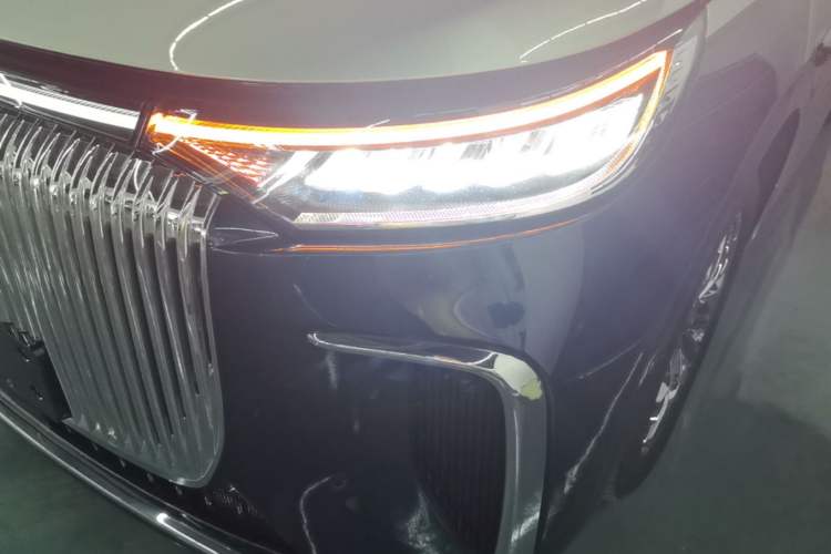 Used VOYAH Dream 2025 EV Four-Wheel-Drive Flagship Qiankun Version Left Front Headlight