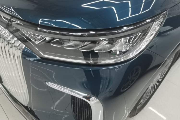 Used VOYAH Dream 2025 PHEV Four-Wheel-Drive Flagship Kunpeng Edition Left Front Headlight