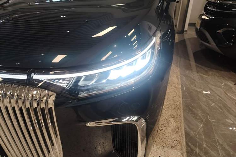 Used VOYAH Dream 2025 PHEV Four-Wheel Drive Prestige Kunpeng Edition Left Front Headlight