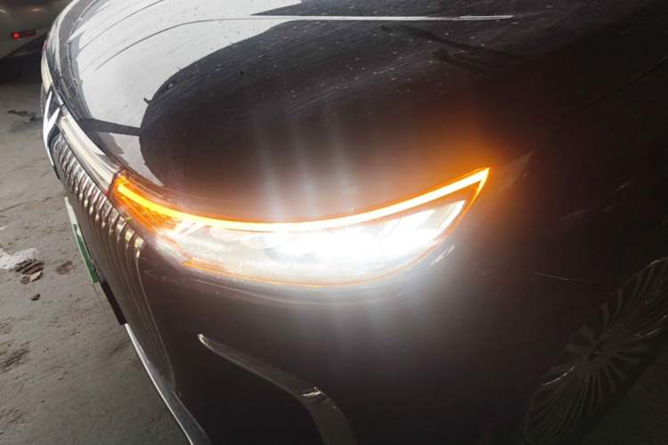 Used VOYAH Dream 2025 PHEV Four-Wheel-Drive Flagship Kunpeng Edition Left Front Headlight