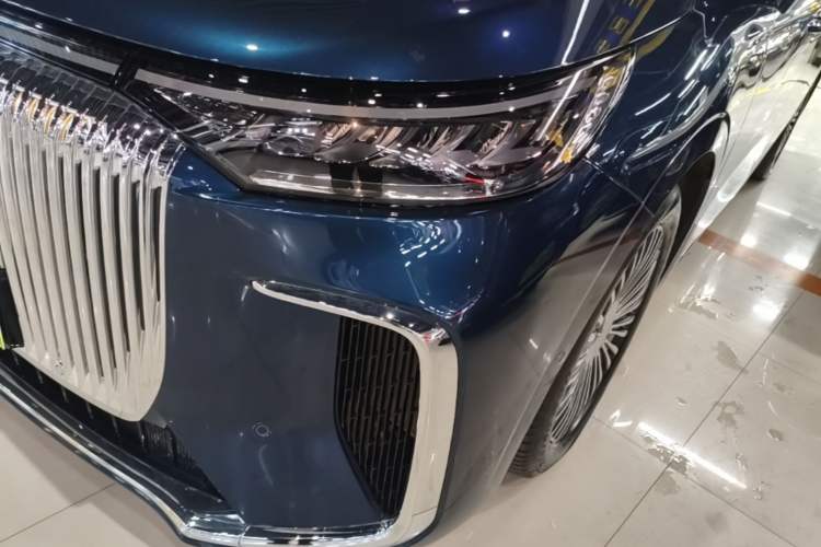 Used VOYAH Dream 2025 PHEV Four-Wheel-Drive Flagship Kunpeng Edition Left Front Headlight