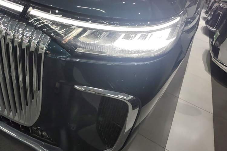 Used VOYAH Dream 2025 PHEV Four-Wheel-Drive Flagship Kunpeng Edition Left Front Headlight
