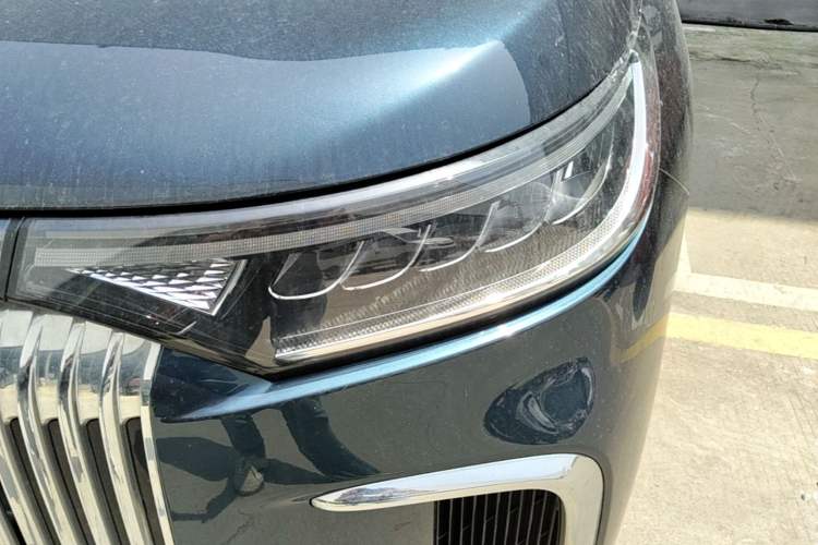 Used VOYAH Dream 2025 PHEV Four-Wheel Drive Prestige Qiankun Edition Left Front Headlight