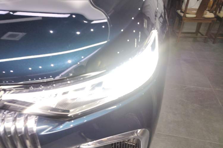 Used VOYAH Dream 2025 PHEV Four-Wheel-Drive Flagship Kunpeng Edition Left Front Headlight