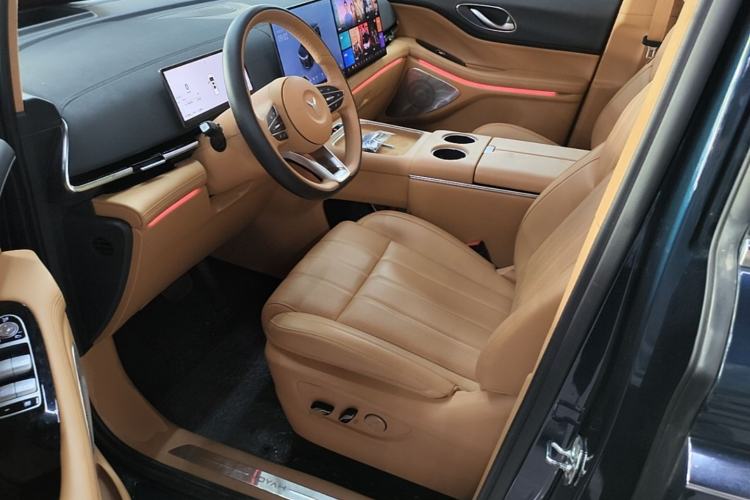 Used VOYAH Dream 2025 PHEV Four-Wheel-Drive Flagship Kunpeng Edition Left Front Seat