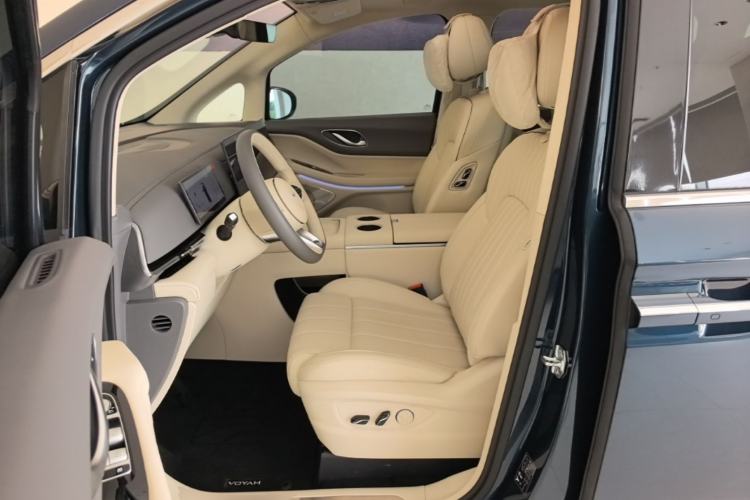 Used VOYAH Dream 2025 PHEV Four-Wheel-Drive Flagship Kunpeng Edition Left Front Seat