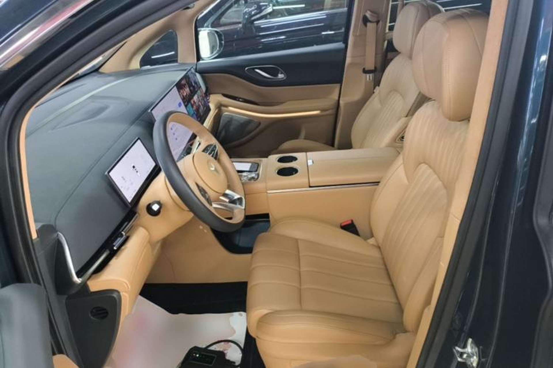 Used VOYAH Dream 2025 PHEV Four-Wheel-Drive Flagship Kunpeng Edition Left Front Seat