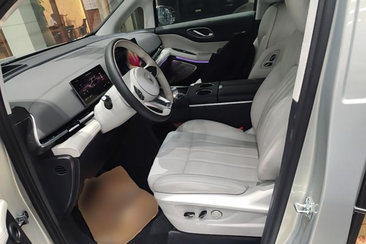 Used VOYAH Dream 2025 PHEV Four-Wheel-Drive Flagship Version – Qiankun Edition Left Front Seat