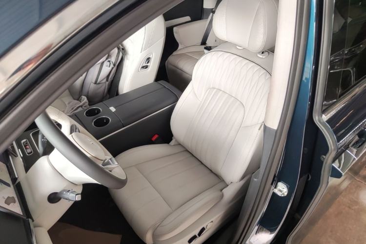 Used VOYAH Dream 2025 PHEV Four-Wheel-Drive Flagship Kunpeng Edition Left Front Seat