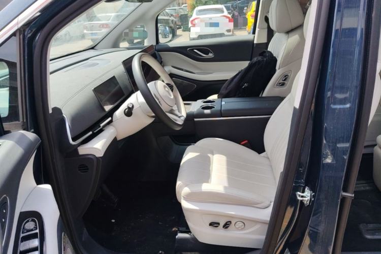 Used VOYAH Dream 2025 PHEV Four-Wheel-Drive Flagship Kunpeng Edition Left Front Seat