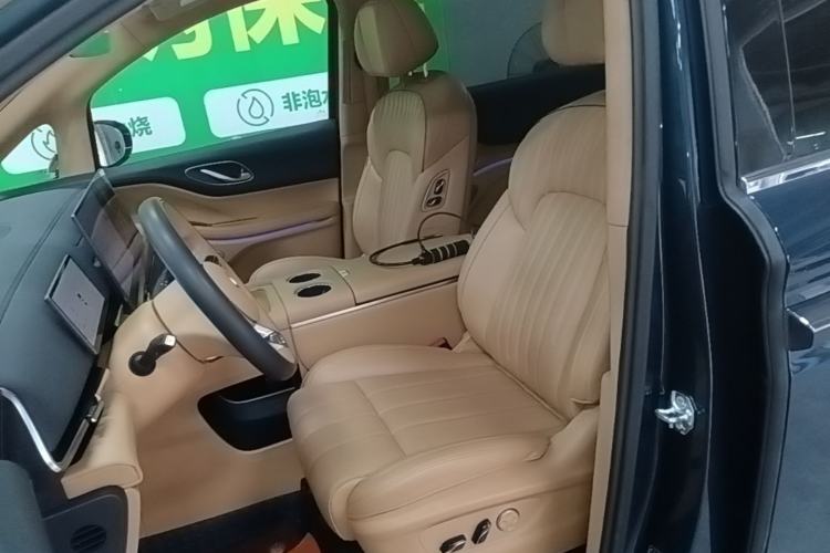 Used VOYAH Dream 2025 PHEV Four-Wheel-Drive Flagship Kunpeng Edition Left Front Seat