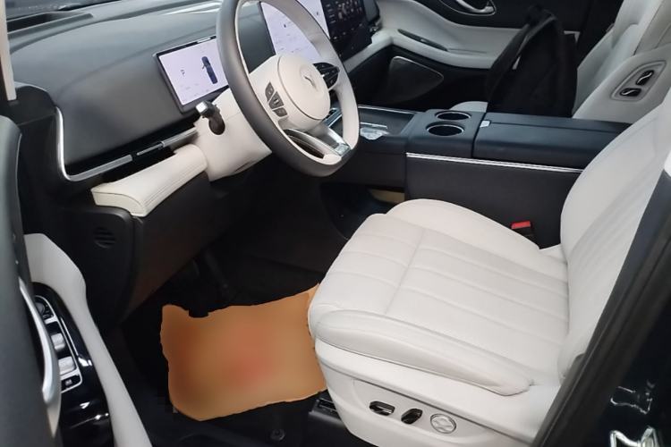 Used VOYAH Dream 2025 PHEV Four-Wheel-Drive Flagship Kunpeng Edition Left Front Seat
