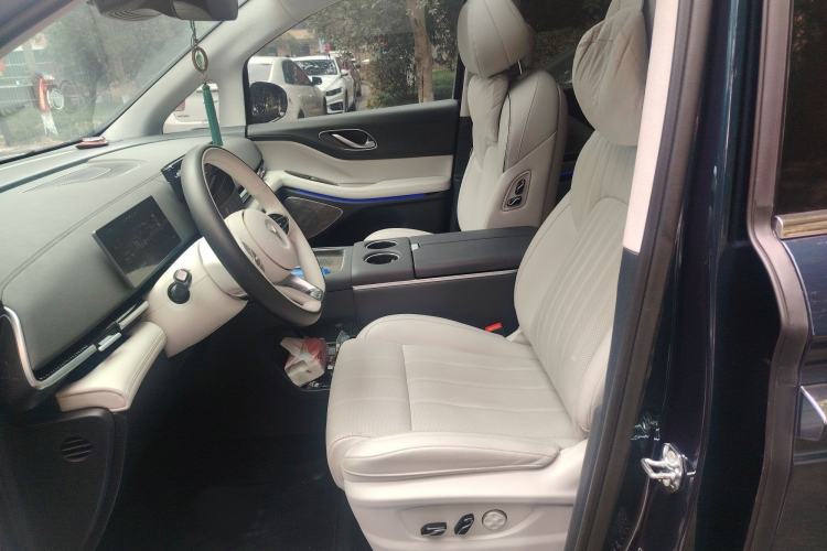 Used VOYAH Dream 2025 PHEV Four-Wheel-Drive Flagship Version – Qiankun Edition Left Front Seat