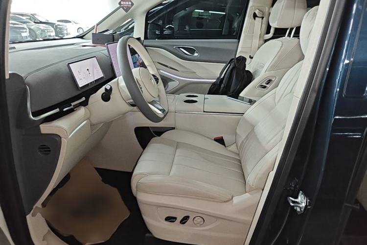 Used VOYAH Dream 2025 PHEV Four-Wheel-Drive Flagship Kunpeng Edition Left Front Seat
