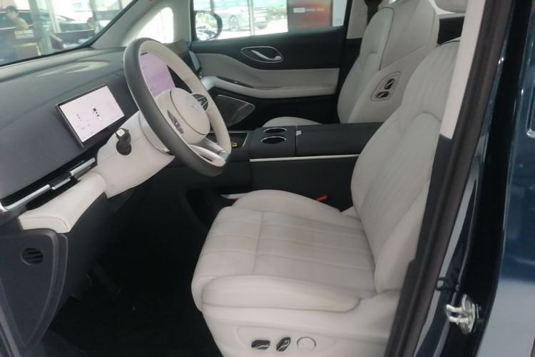 Used VOYAH Dream 2025 PHEV Four-Wheel-Drive Flagship Kunpeng Edition Left Front Seat