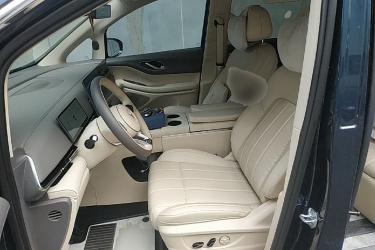 Used VOYAH Dream 2025 PHEV Four-Wheel Drive Prestige Kunpeng Edition Left Front Seat