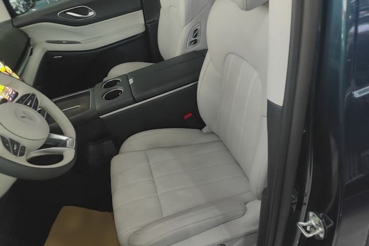Used VOYAH Dream 2025 PHEV Four-Wheel Drive Excellence Qiankun Edition Left Front Seat