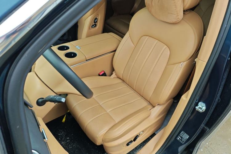 Used VOYAH Dream 2025 PHEV Four-Wheel Drive Prestige Kunpeng Edition Left Front Seat
