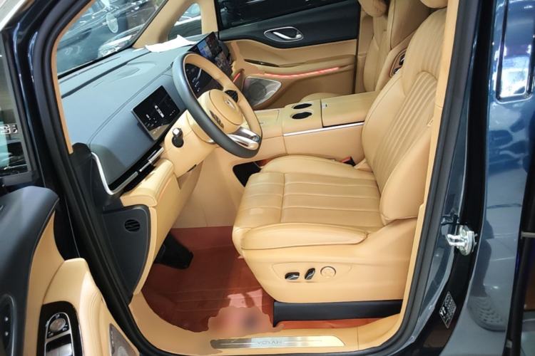 Used VOYAH Dream 2025 PHEV Four-Wheel-Drive Flagship Kunpeng Edition Left Front Seat