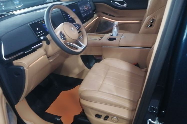 Used VOYAH Dream 2025 PHEV Four-Wheel-Drive Flagship Kunpeng Edition Left Front Seat