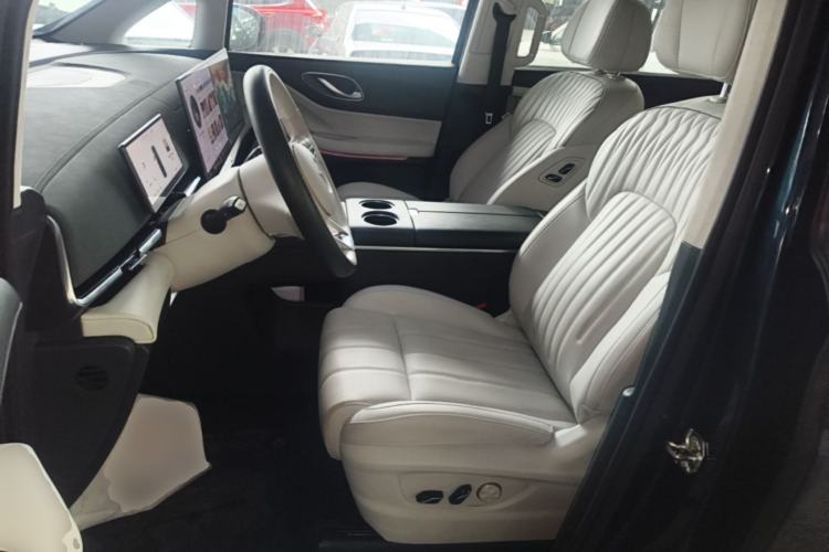 Used VOYAH Dream 2025 PHEV Four-Wheel-Drive Flagship Kunpeng Edition Left Front Seat
