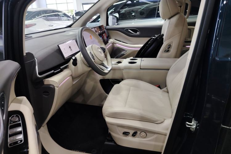 Used VOYAH Dream 2025 PHEV Four-Wheel-Drive Flagship Kunpeng Edition Left Front Seat