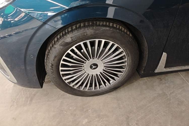 Used VOYAH Dream 2025 PHEV Four-Wheel-Drive Flagship Kunpeng Edition Left Front Wheel Hub