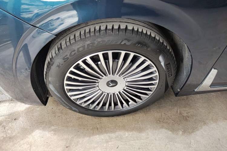 Used VOYAH Dream 2025 PHEV Four-Wheel-Drive Flagship Kunpeng Edition Left Front Wheel Hub