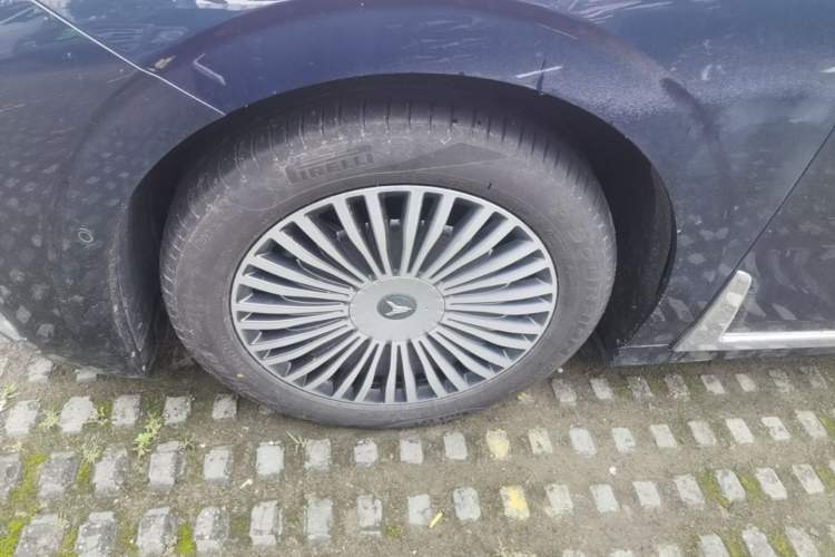 Used VOYAH Dream 2025 PHEV Four-Wheel-Drive Flagship Kunpeng Edition Left Front Wheel Hub