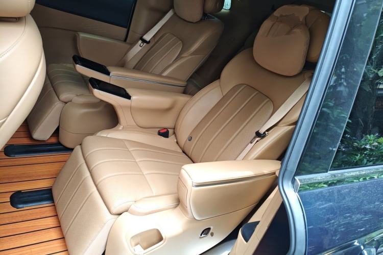 Used VOYAH Dream 2025 PHEV Four-Wheel Drive Excellence Kunpeng Edition Left Rear Seat