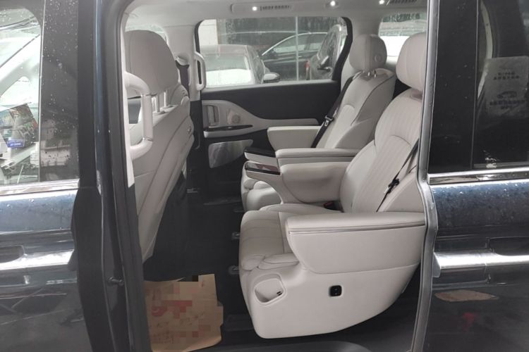 Used VOYAH Dream 2025 PHEV Four-Wheel-Drive Flagship Kunpeng Edition Left Rear Seat
